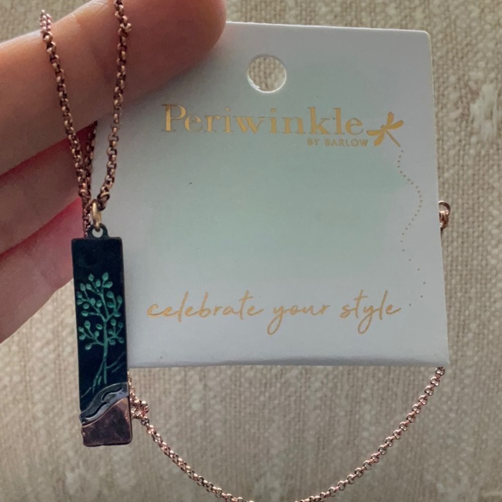 0417 Periwinkle by Barlow‎ Necklace